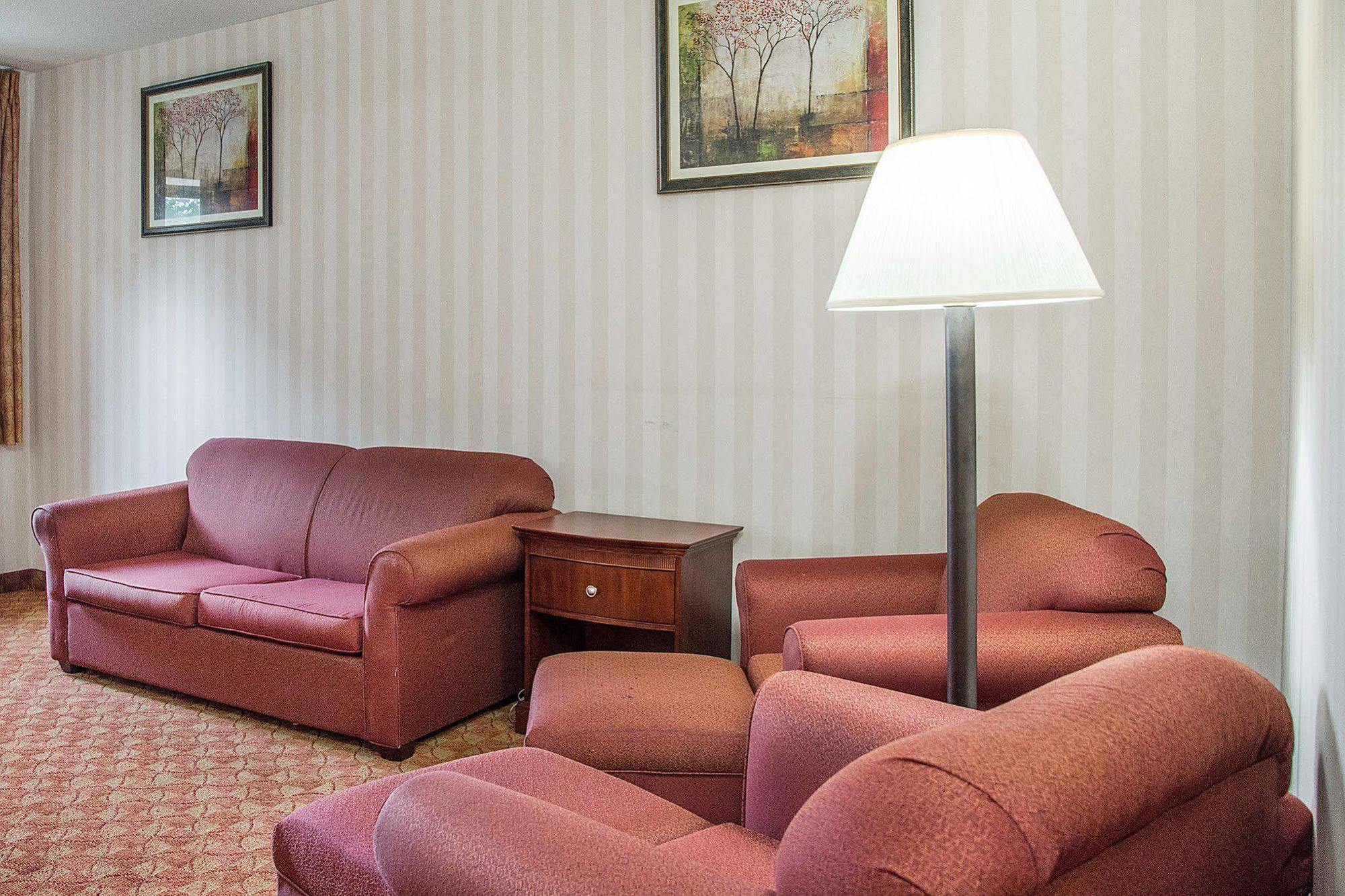 Quality Inn & Suites Miamisburg - Dayton South Eksteriør billede